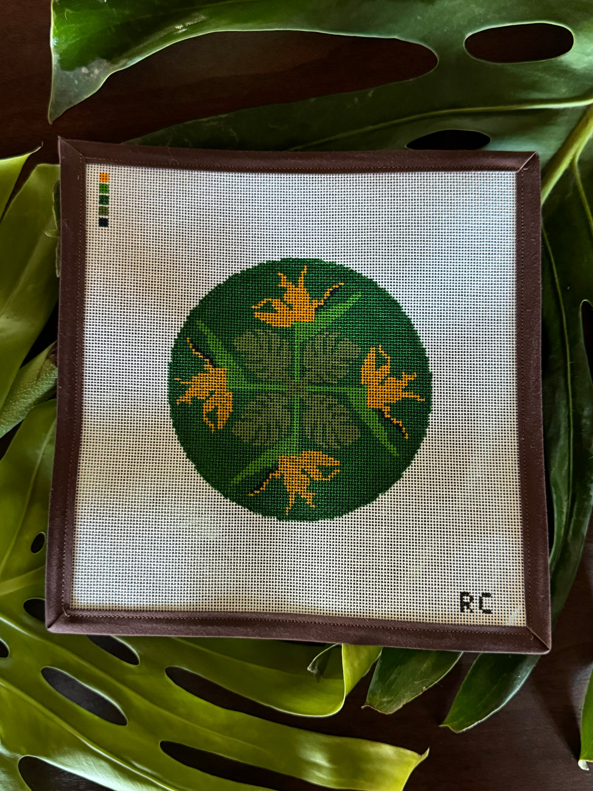 Bird of Paradise & Monstera Quilt Round