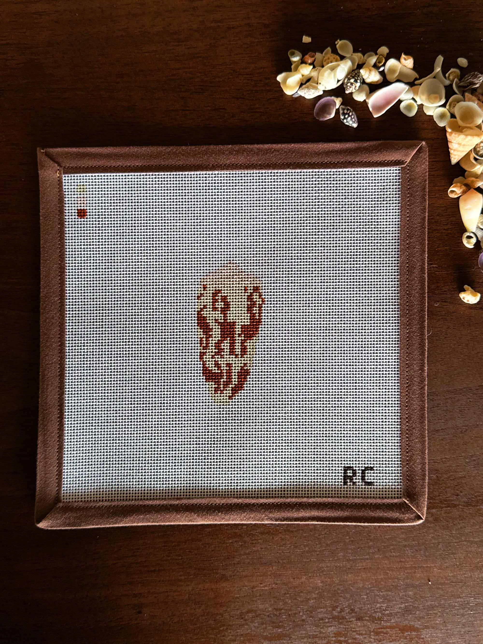 Tessellated Shell Mini
